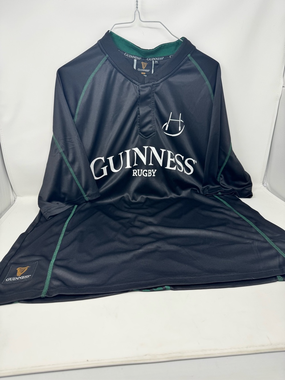 Guinness Rugby Black JerseyGreen Accents short sleeve men’sSZ XL preowned celtic